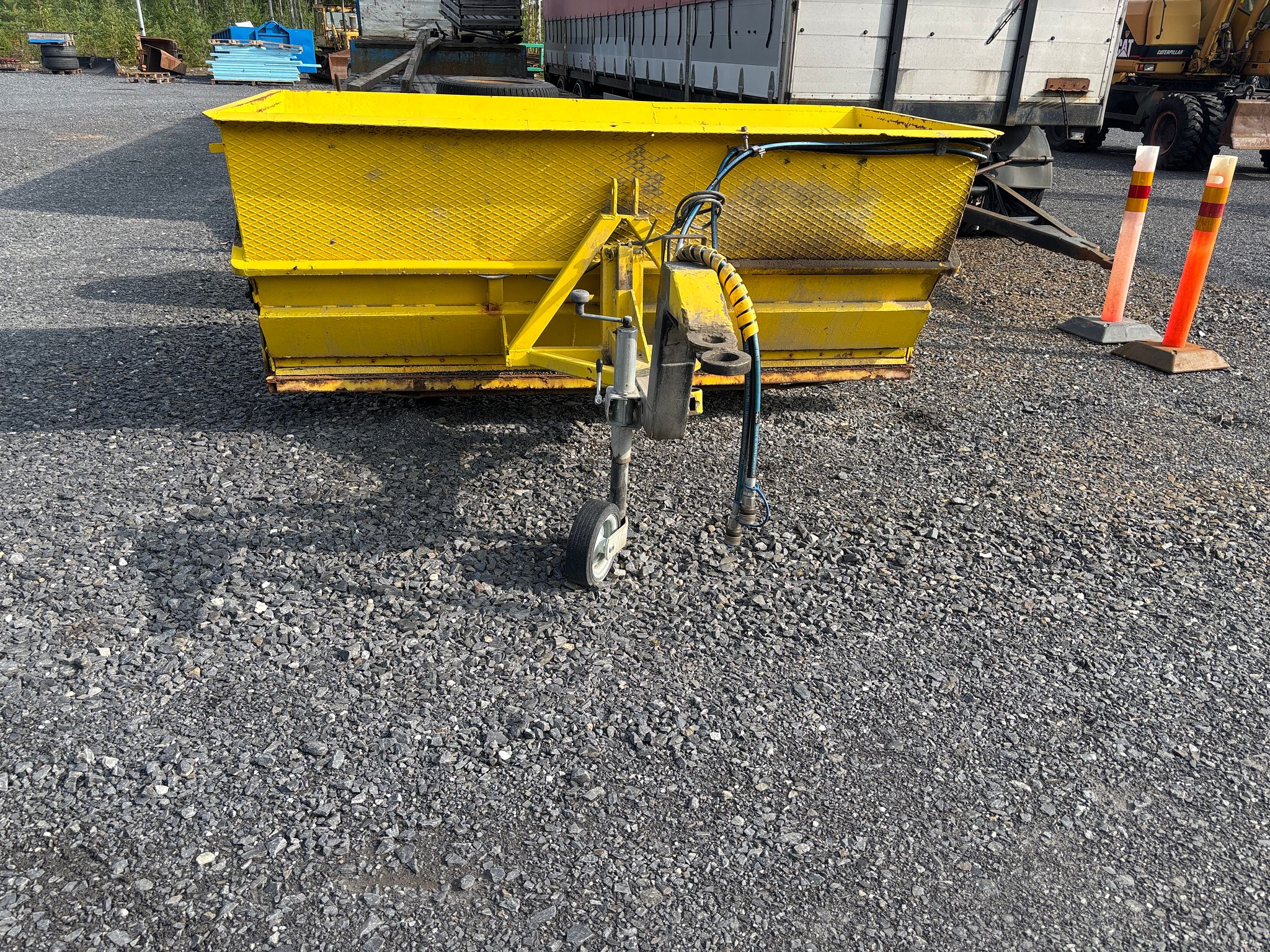 Image 1/3