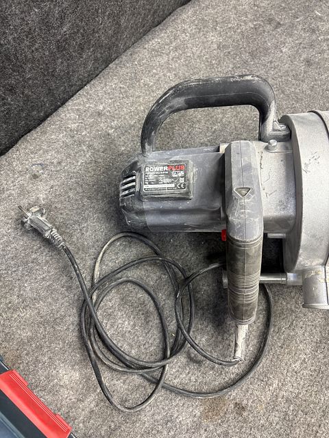 Image 23/58