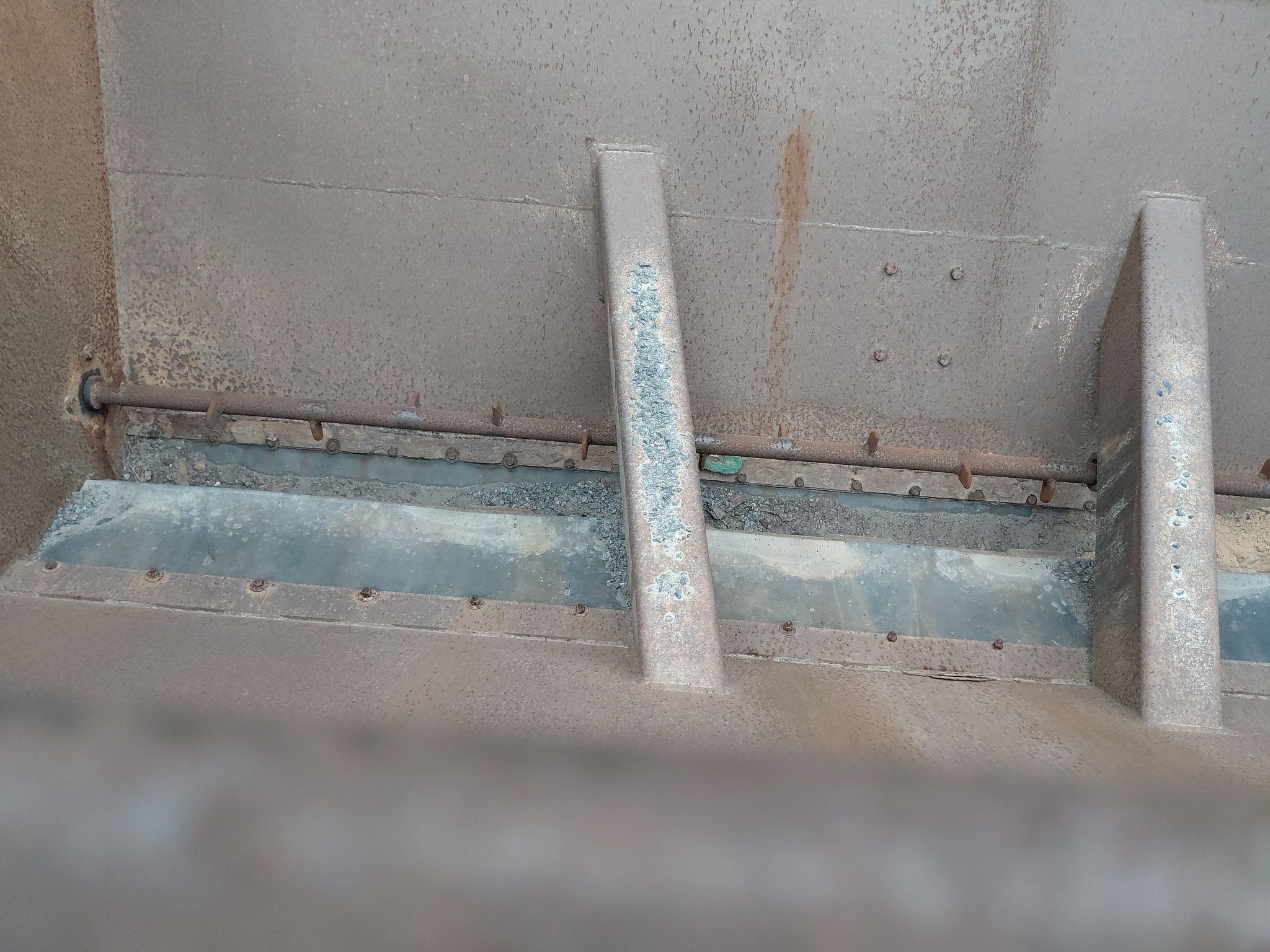 Image 8/9