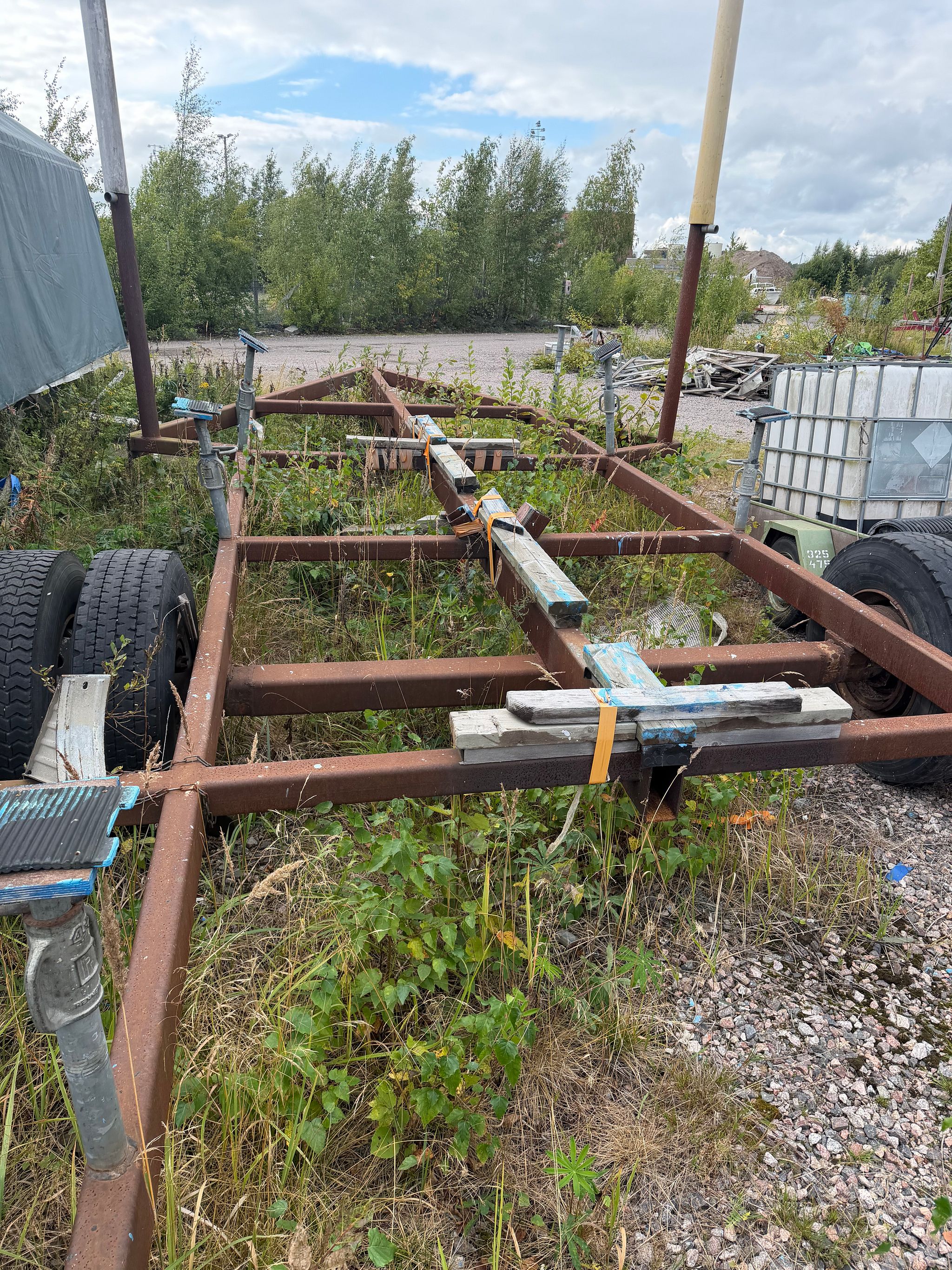 Image 1/6