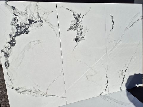 Image 11/28