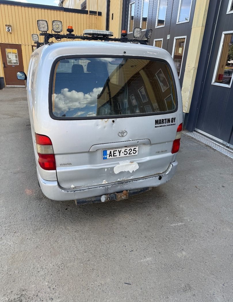 Image 3/6