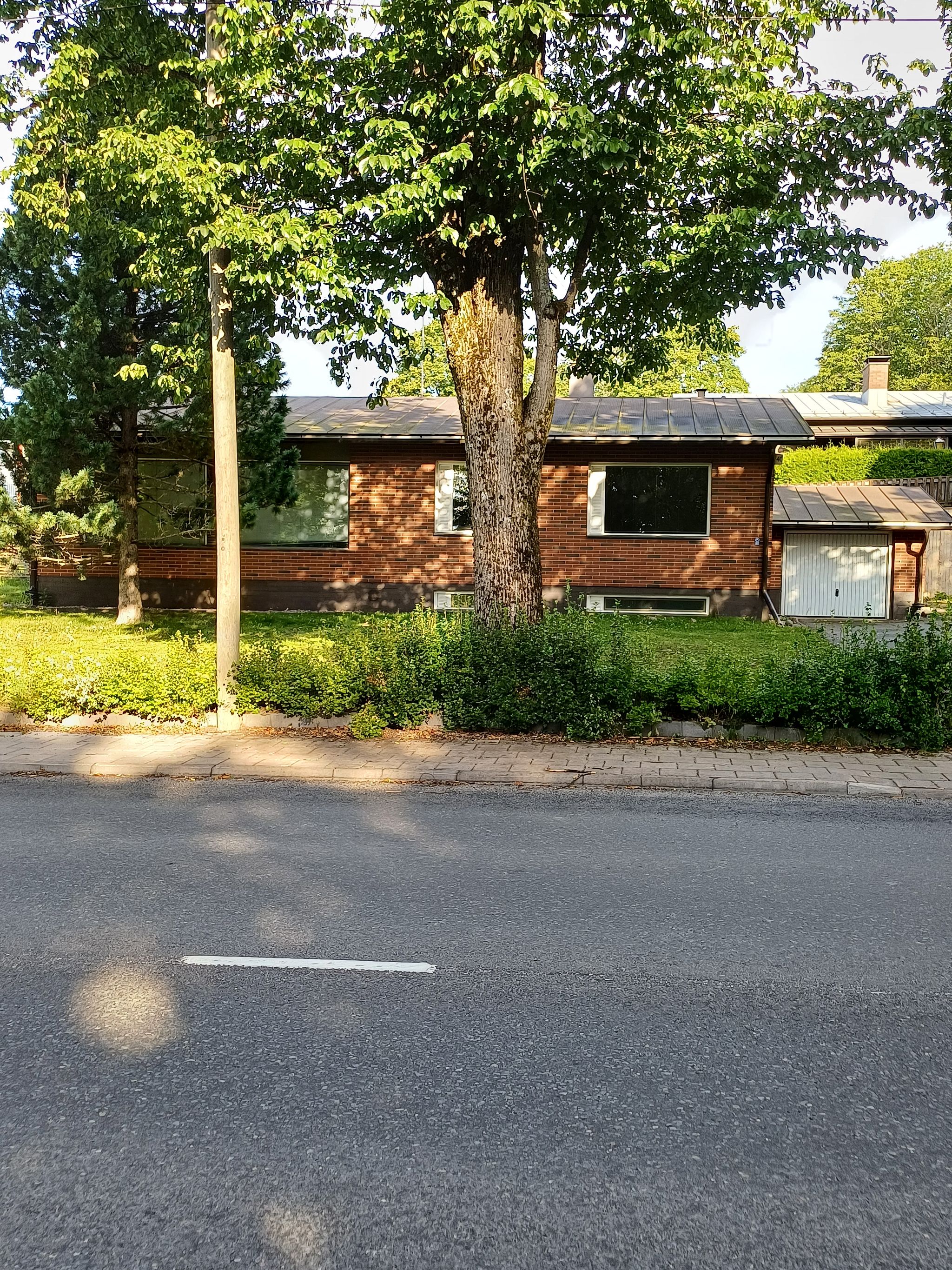 Image 1/30