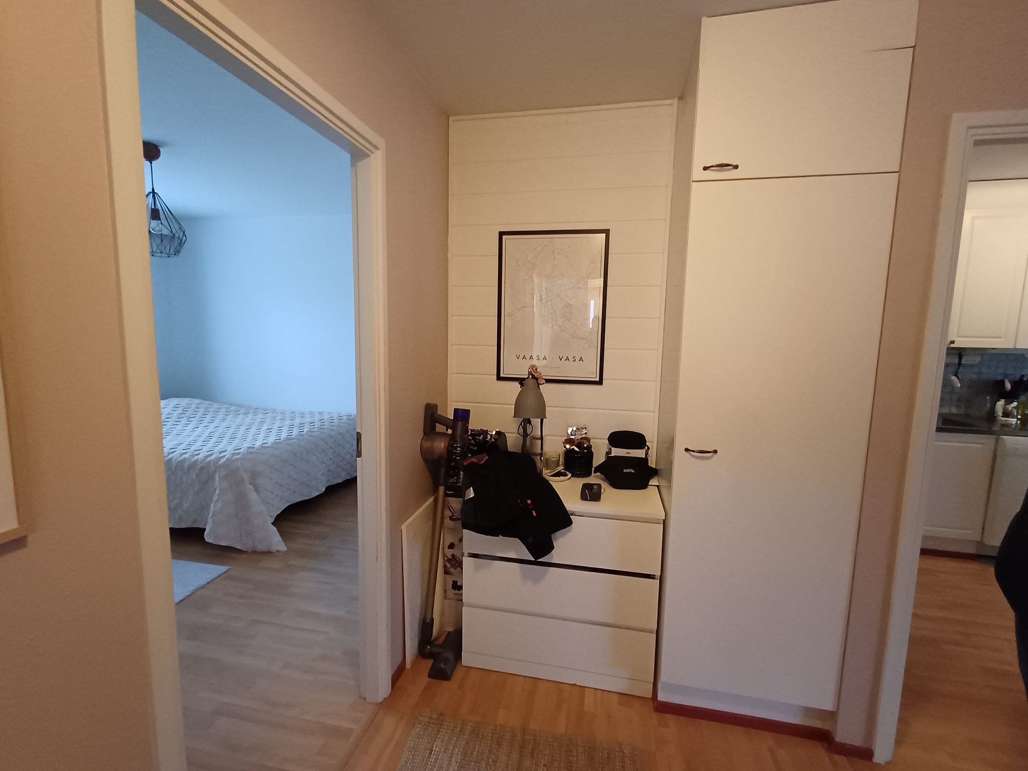 Image 6/19