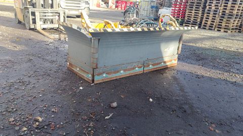 Image 3/15