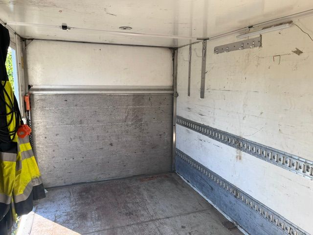 Image 8/11