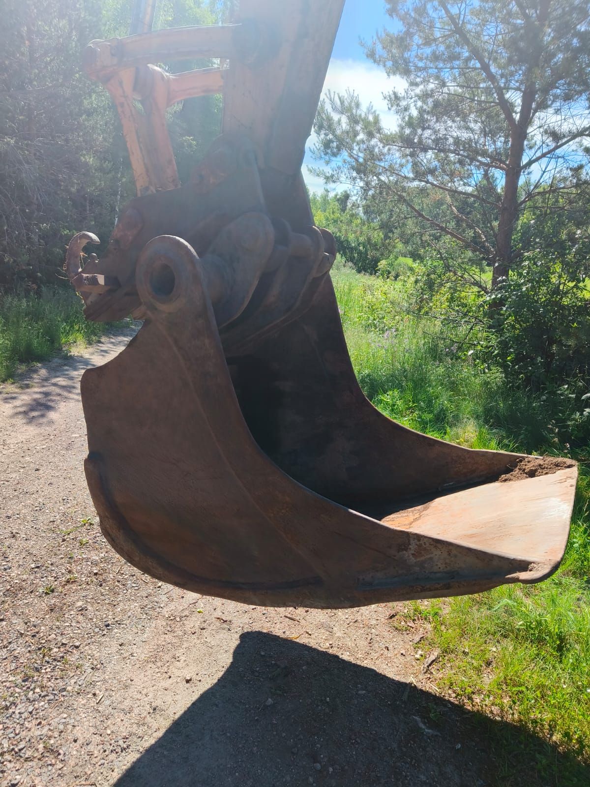 Image 1/19