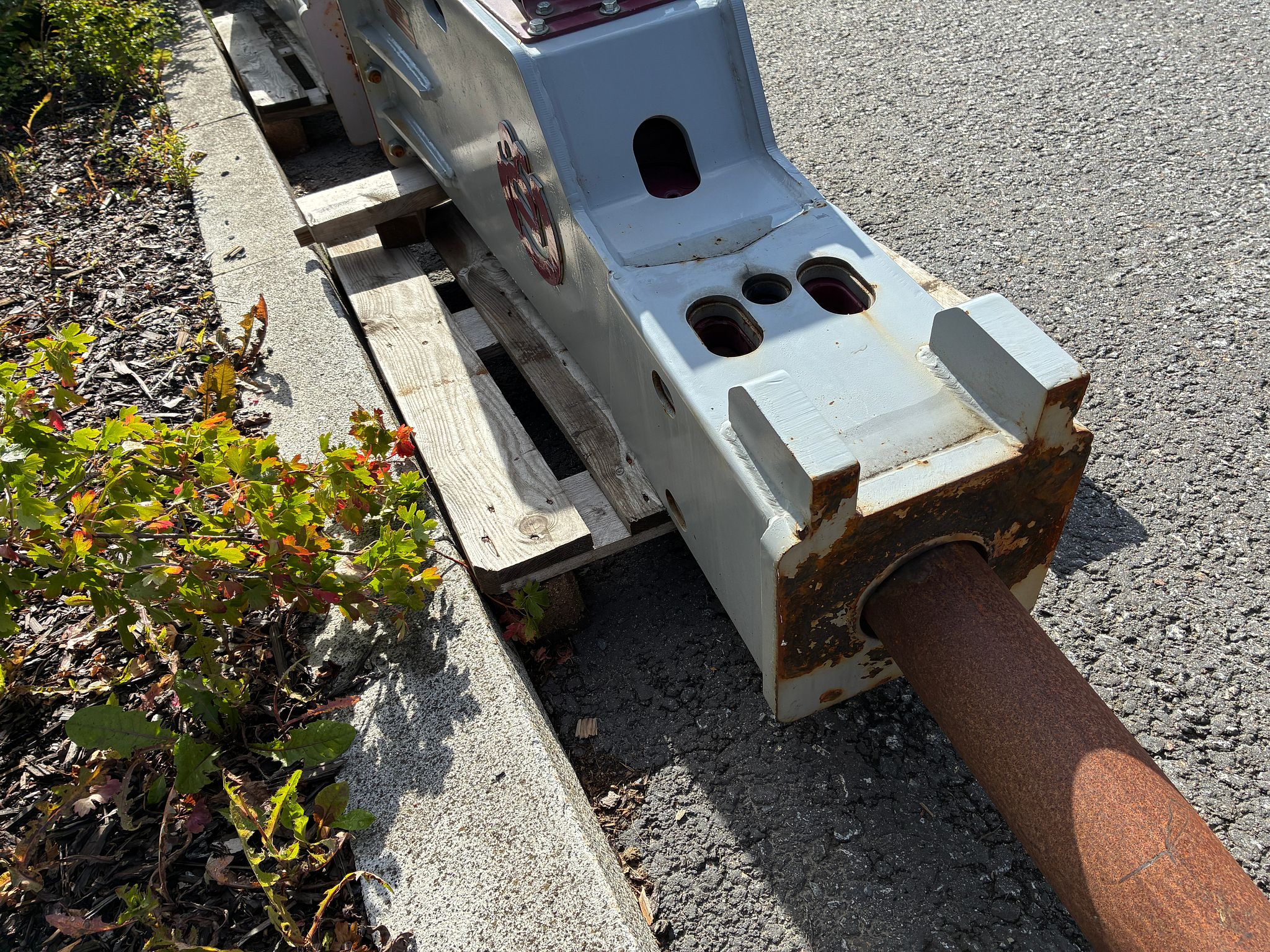 Image 6/6