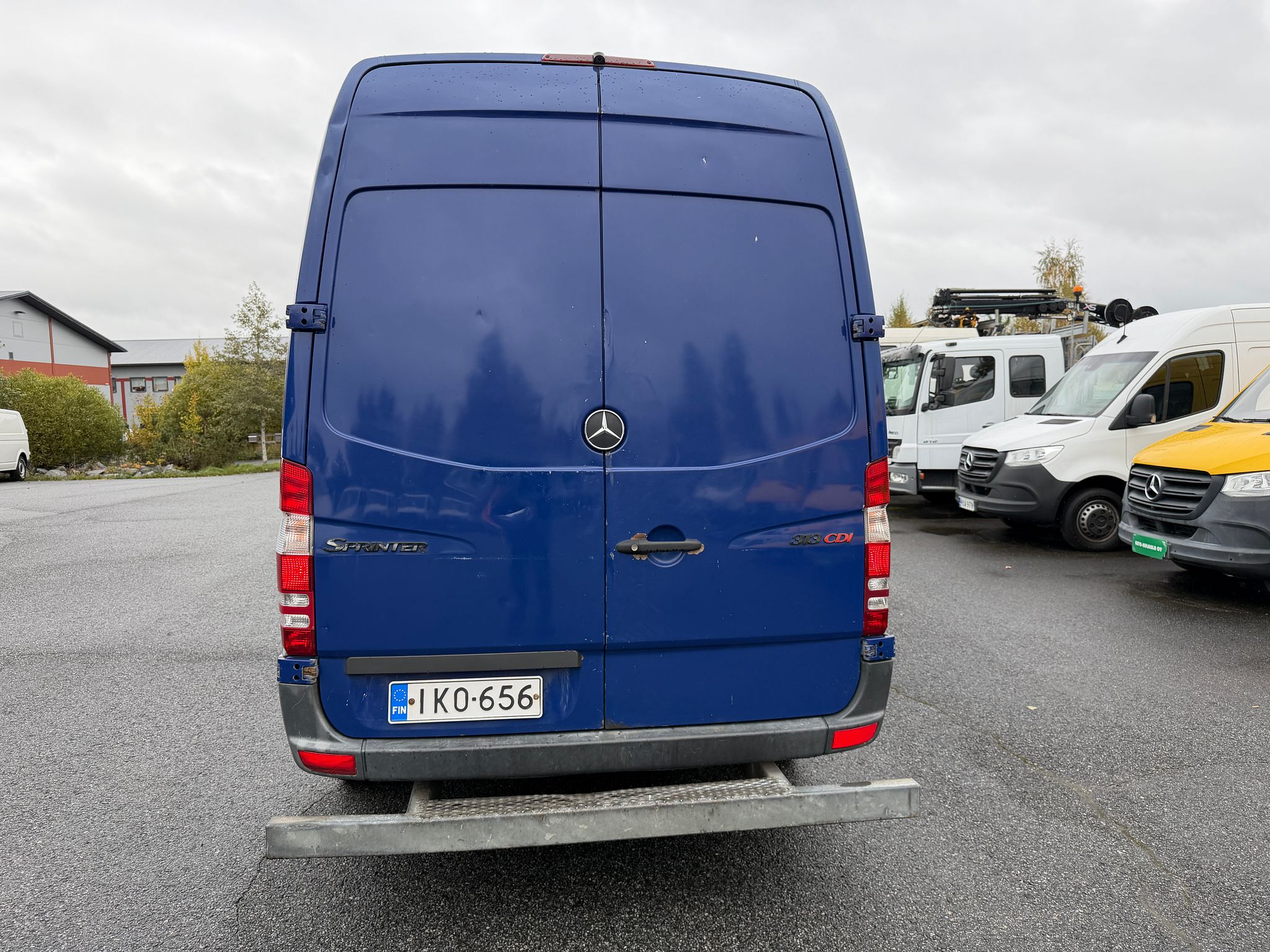Image 10/62