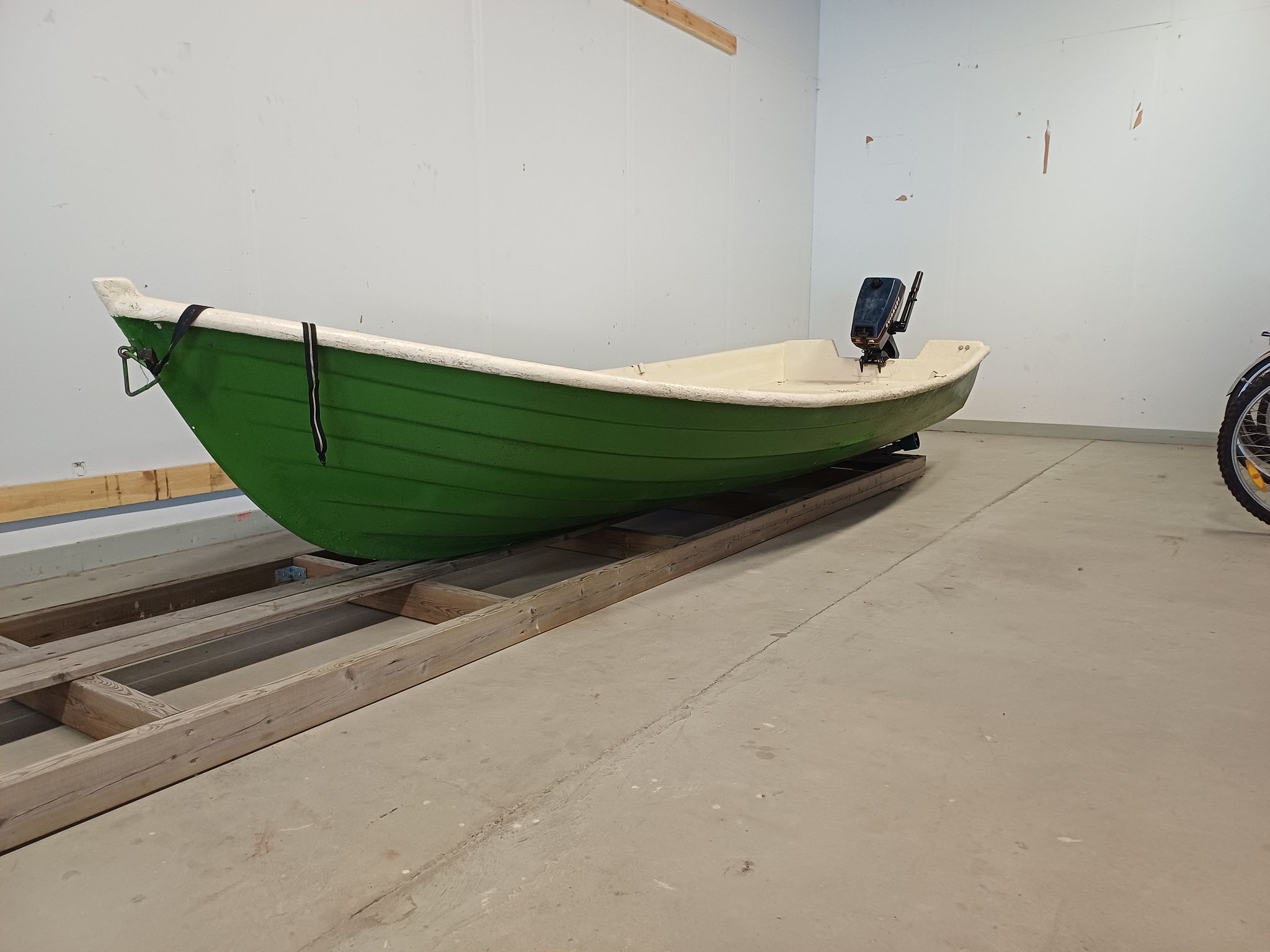 Image 2/5
