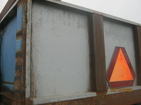 Image 7/37