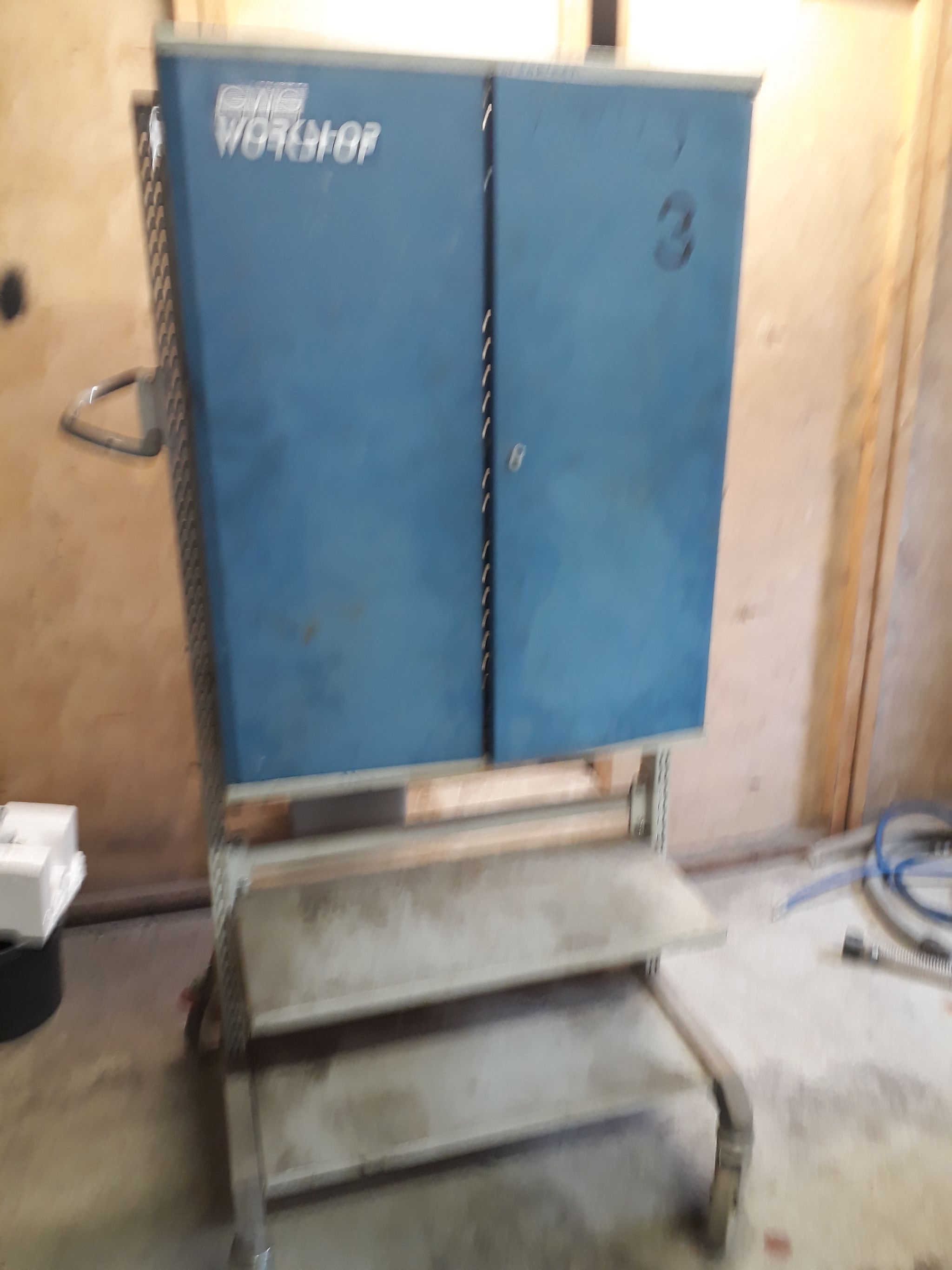 Image 1/5