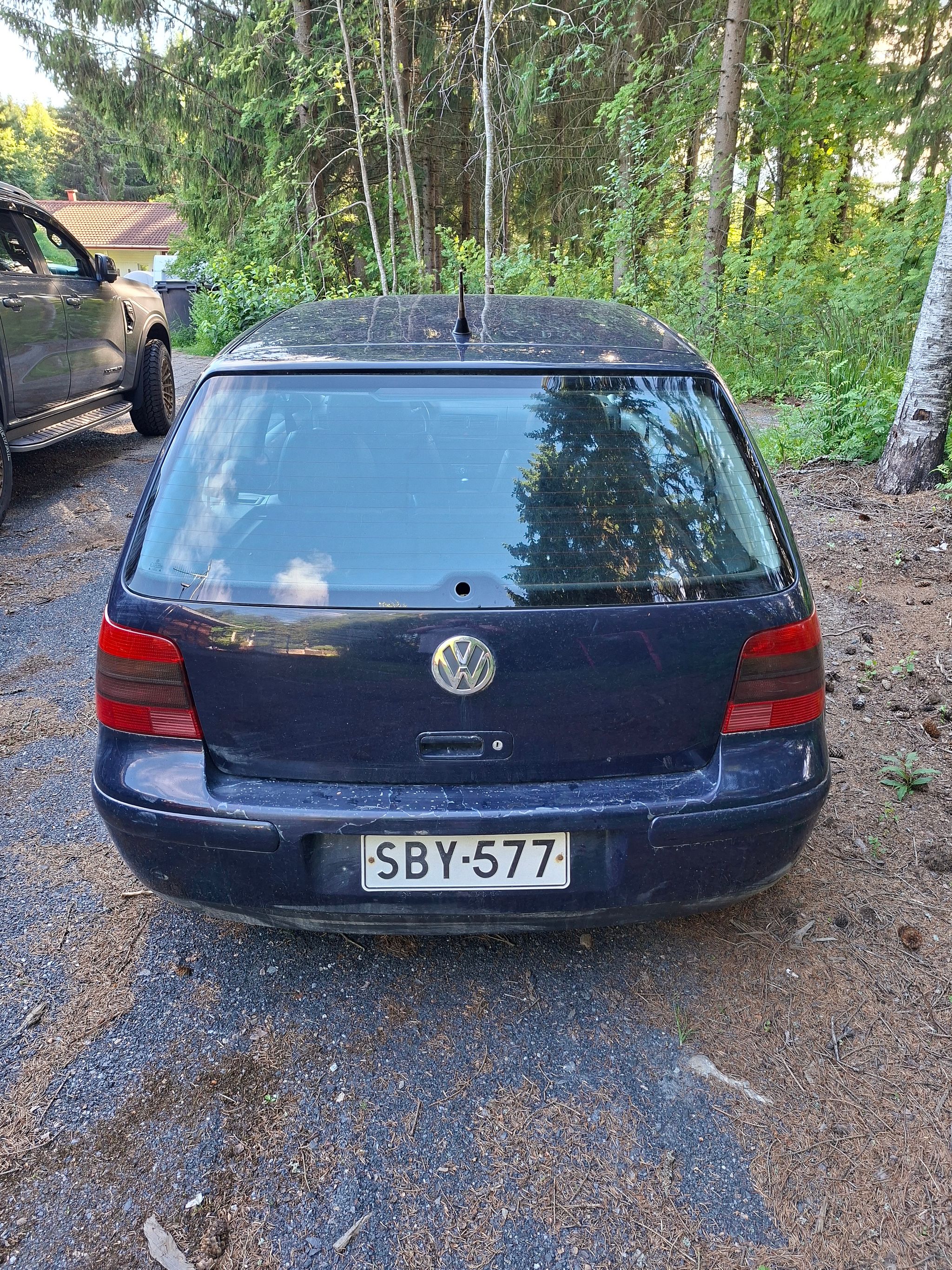 Image 4/10