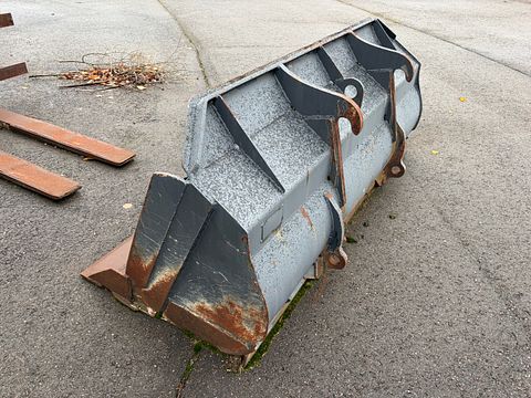 Image 13/30