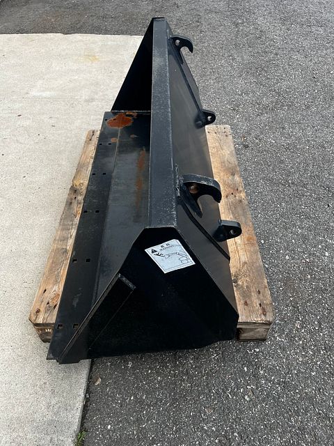 Image 1/5