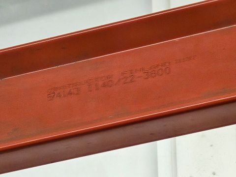 Image 6/10