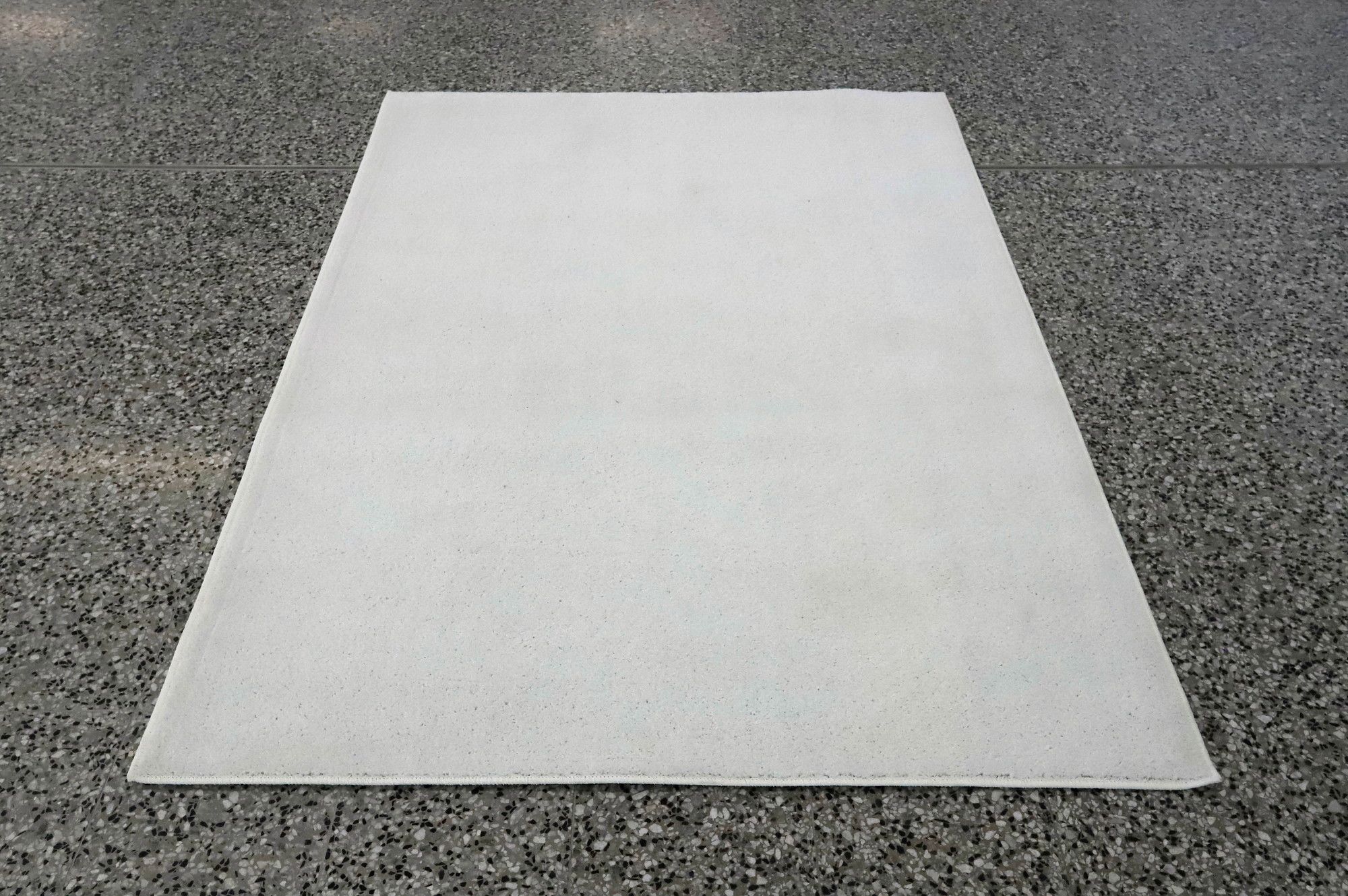 Image 2/4