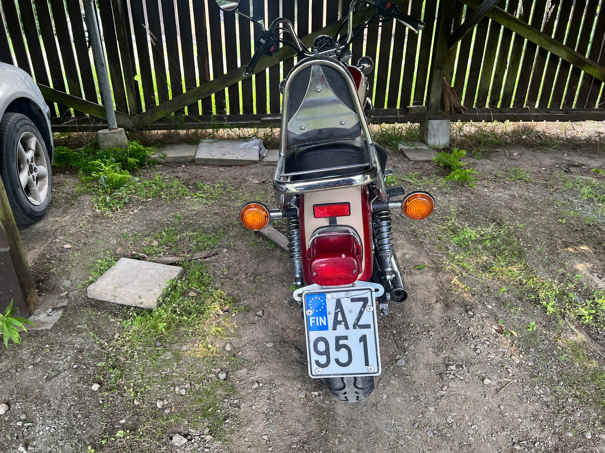Image 4/4