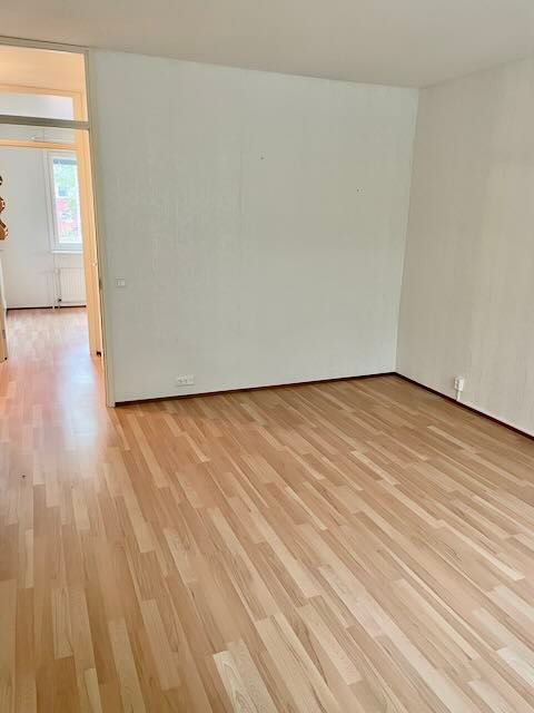 Image 3/14