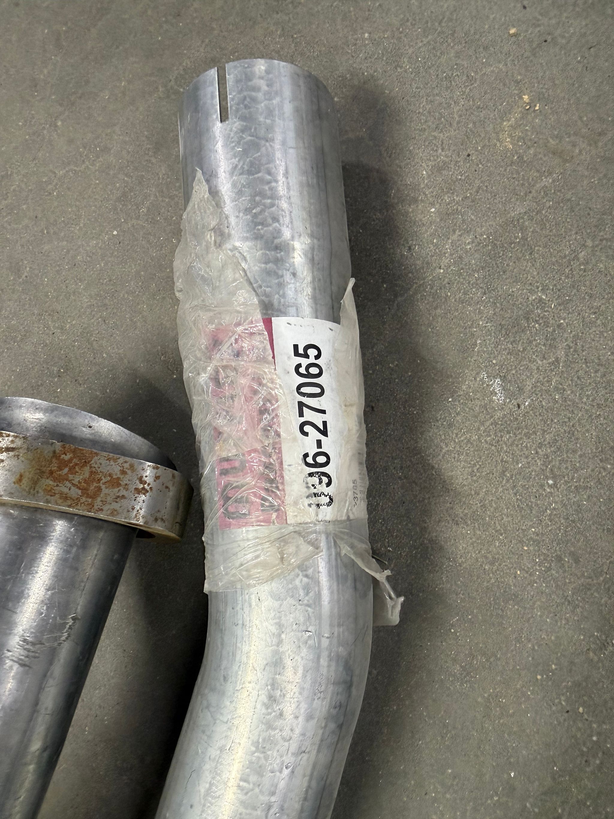 Image 2/5