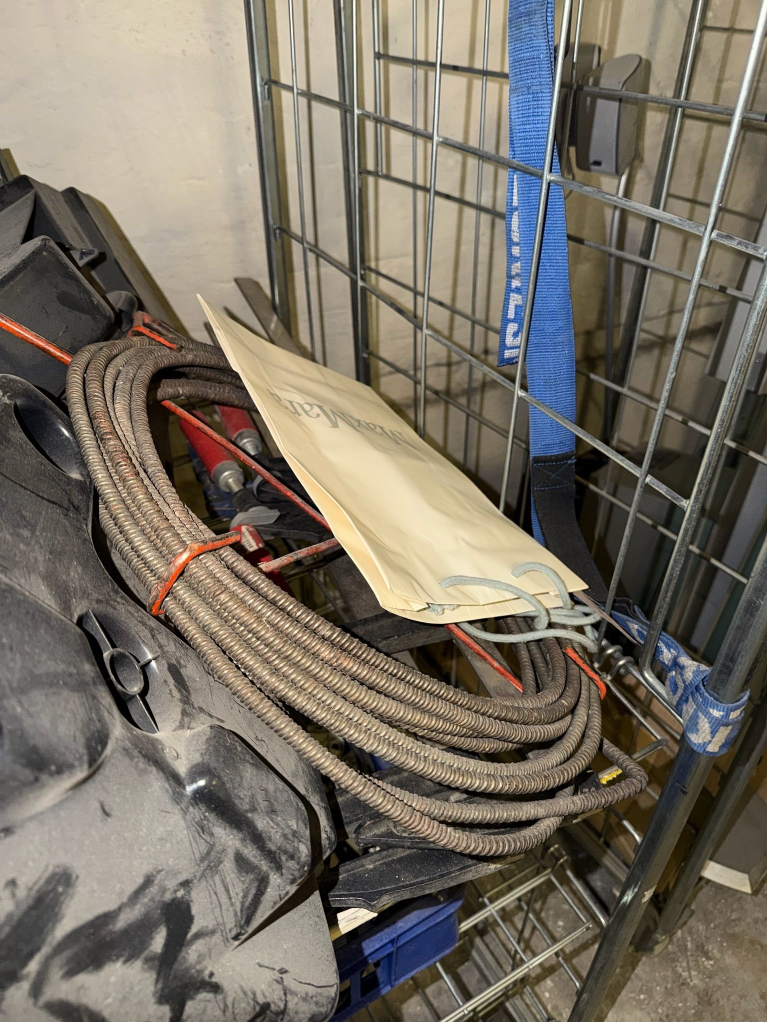 Image 30/36