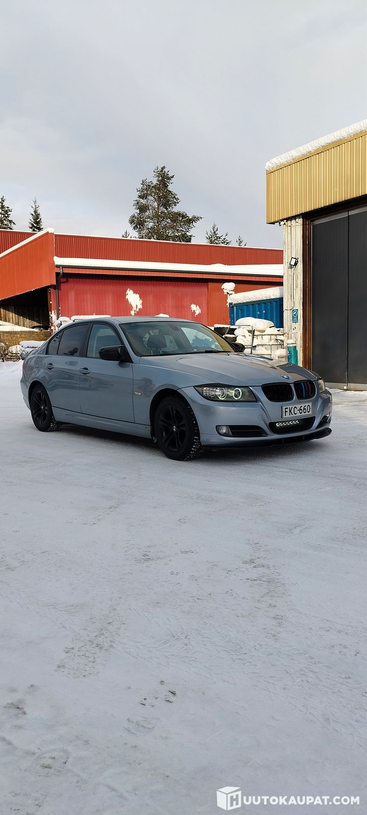 BMW 318, 2011, Ii | Huutokaupat.com