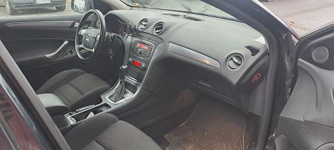 Image 7/10