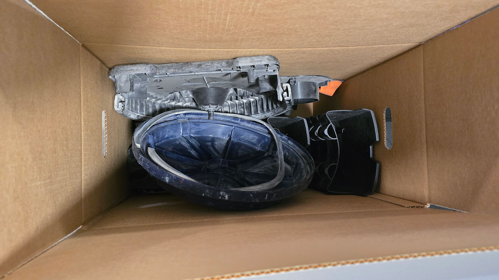 Image 9/12