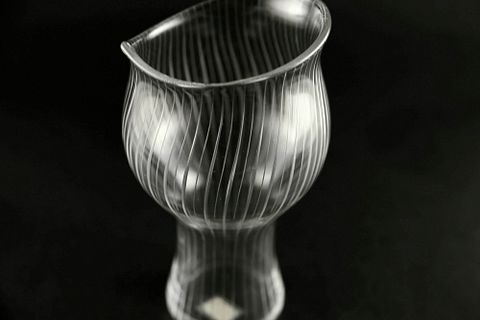 Image 4/19