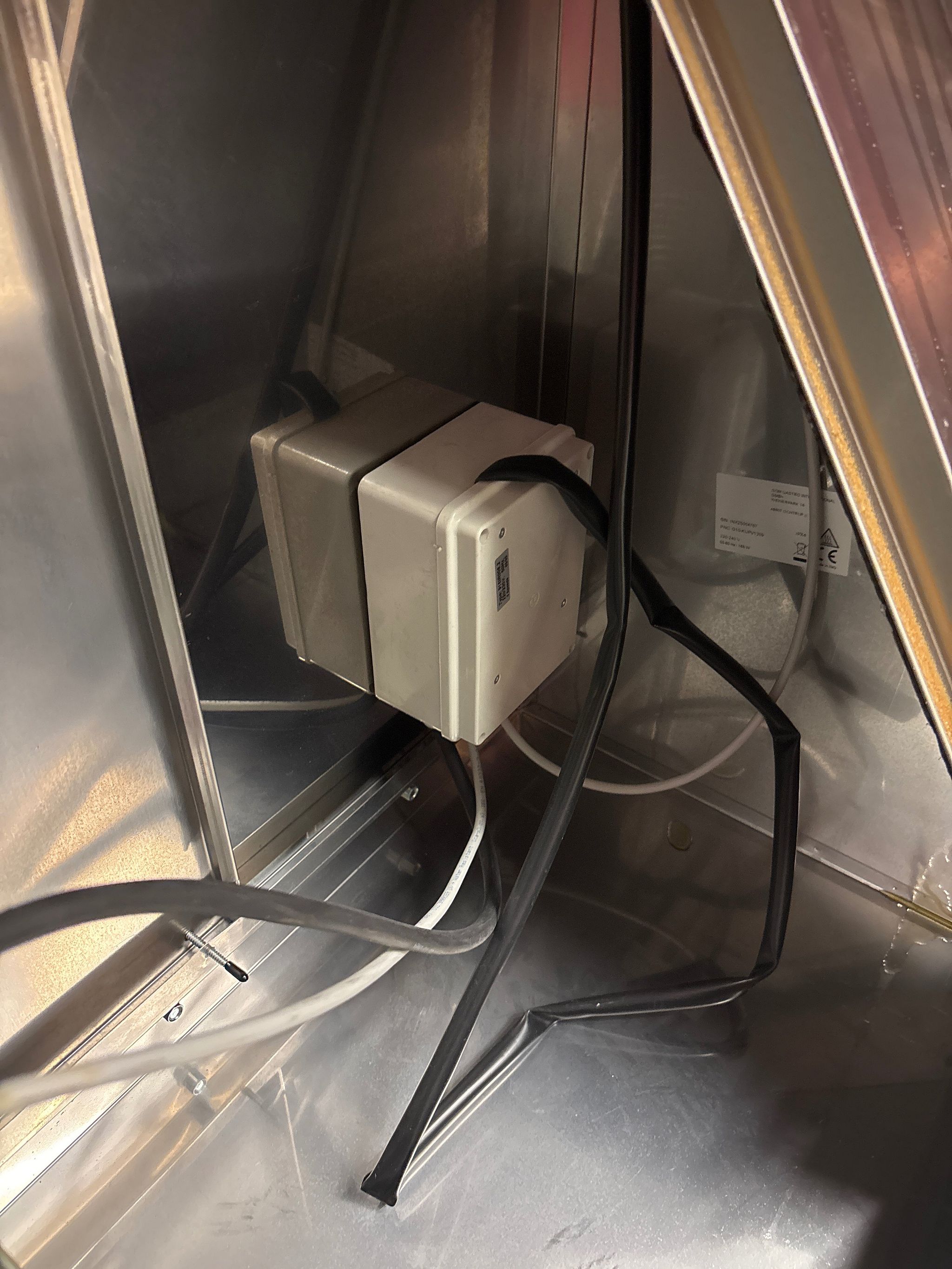 Image 6/19