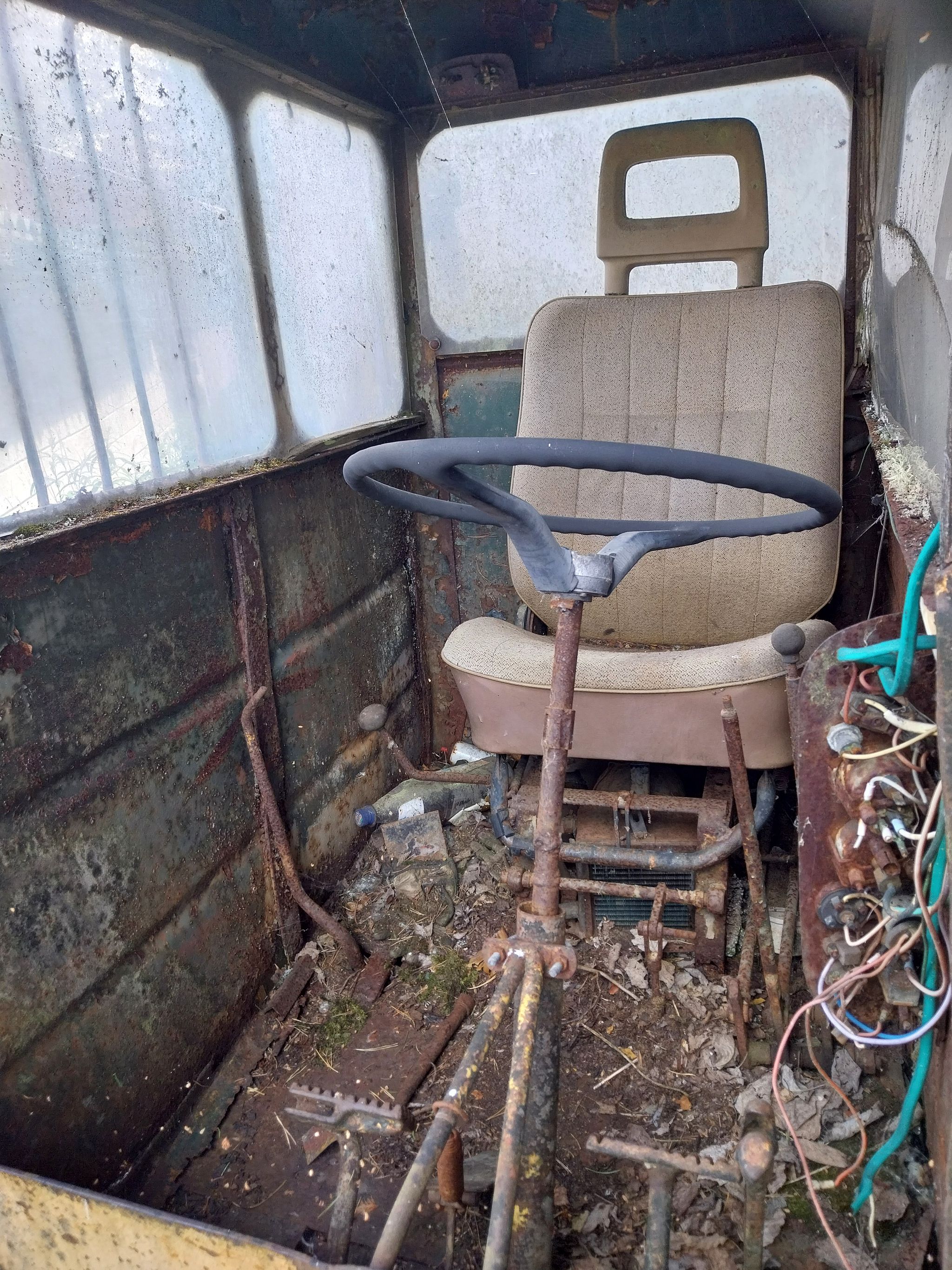 Image 9/10