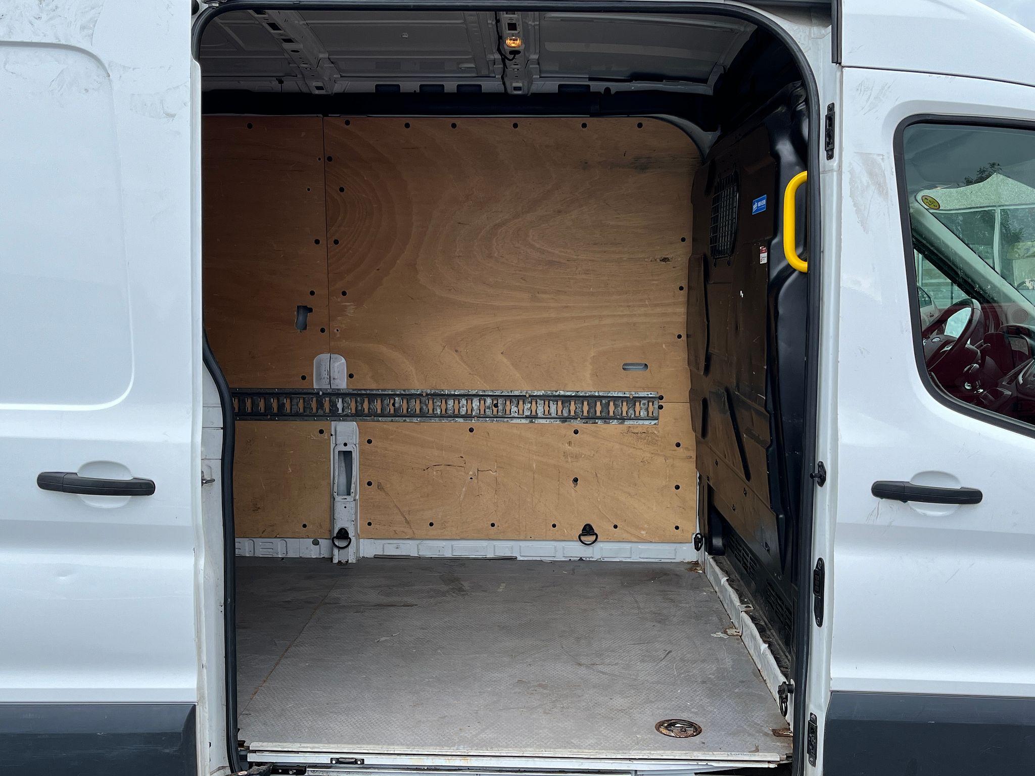 Image 15/56
