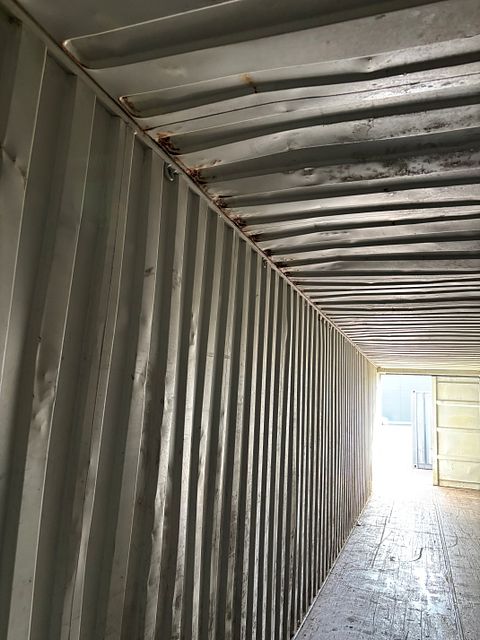 Image 6/8