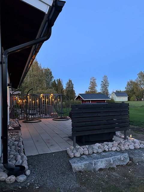 Image 3/40