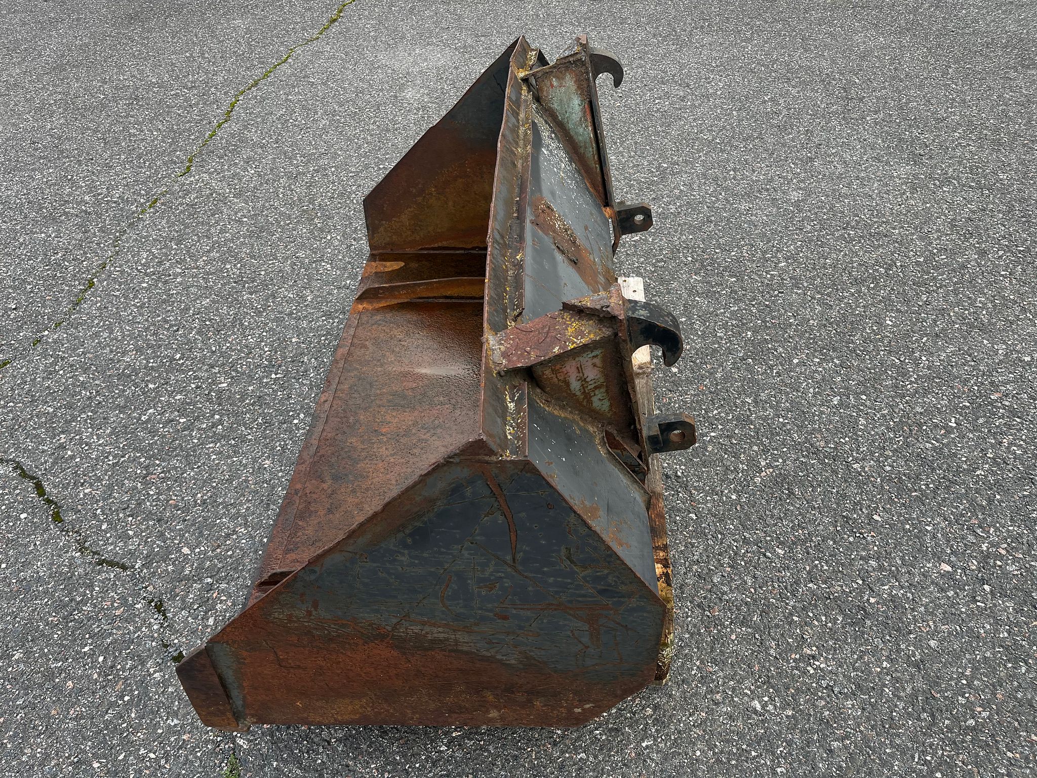 Image 2/4