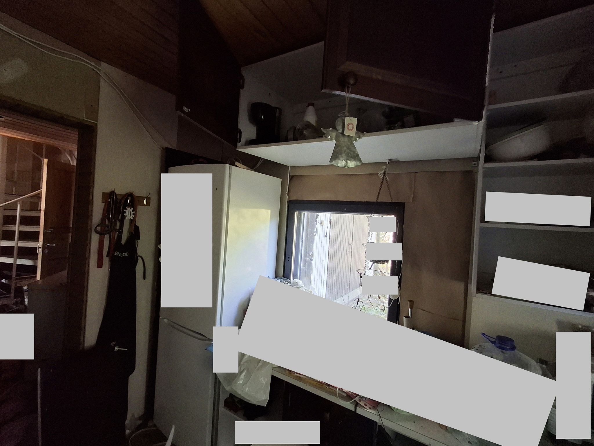 Image 12/32