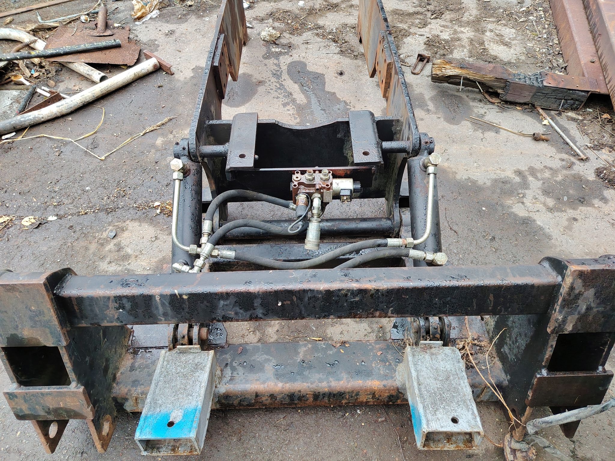 Image 2/5