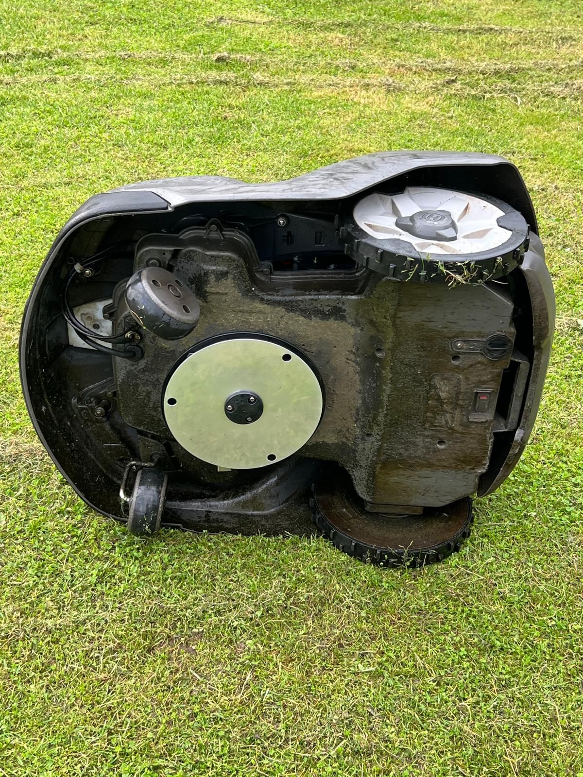 Image 2/7