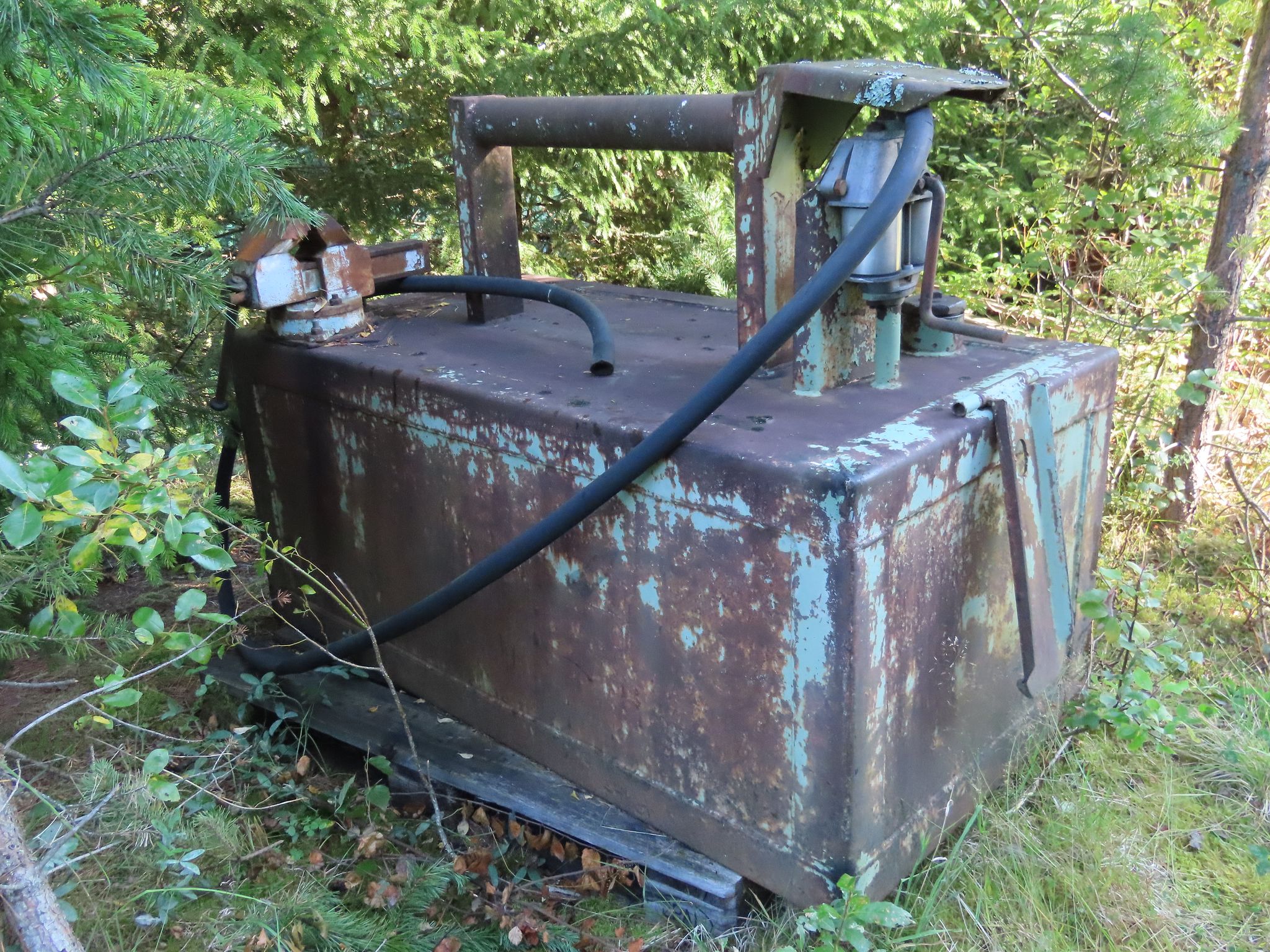 Image 1/4