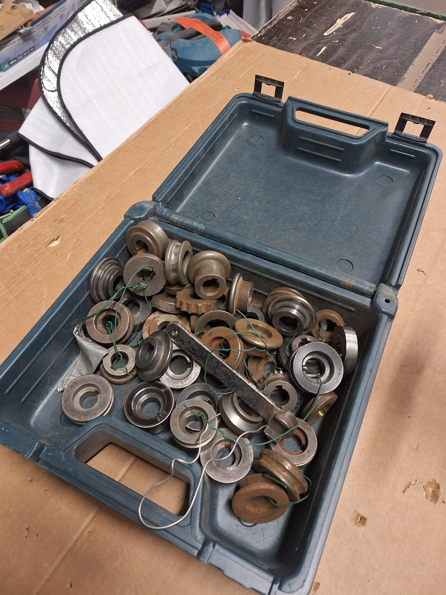 Image 2/2