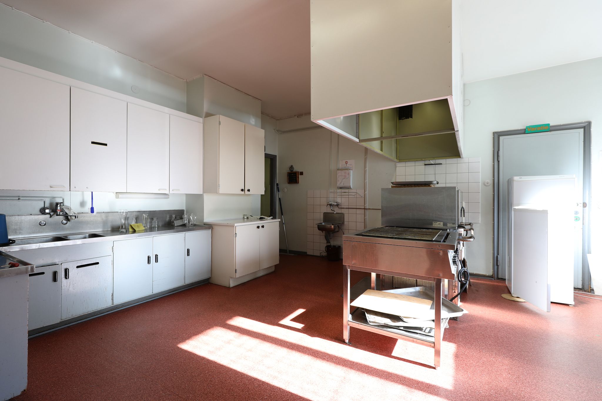 Image 11/29