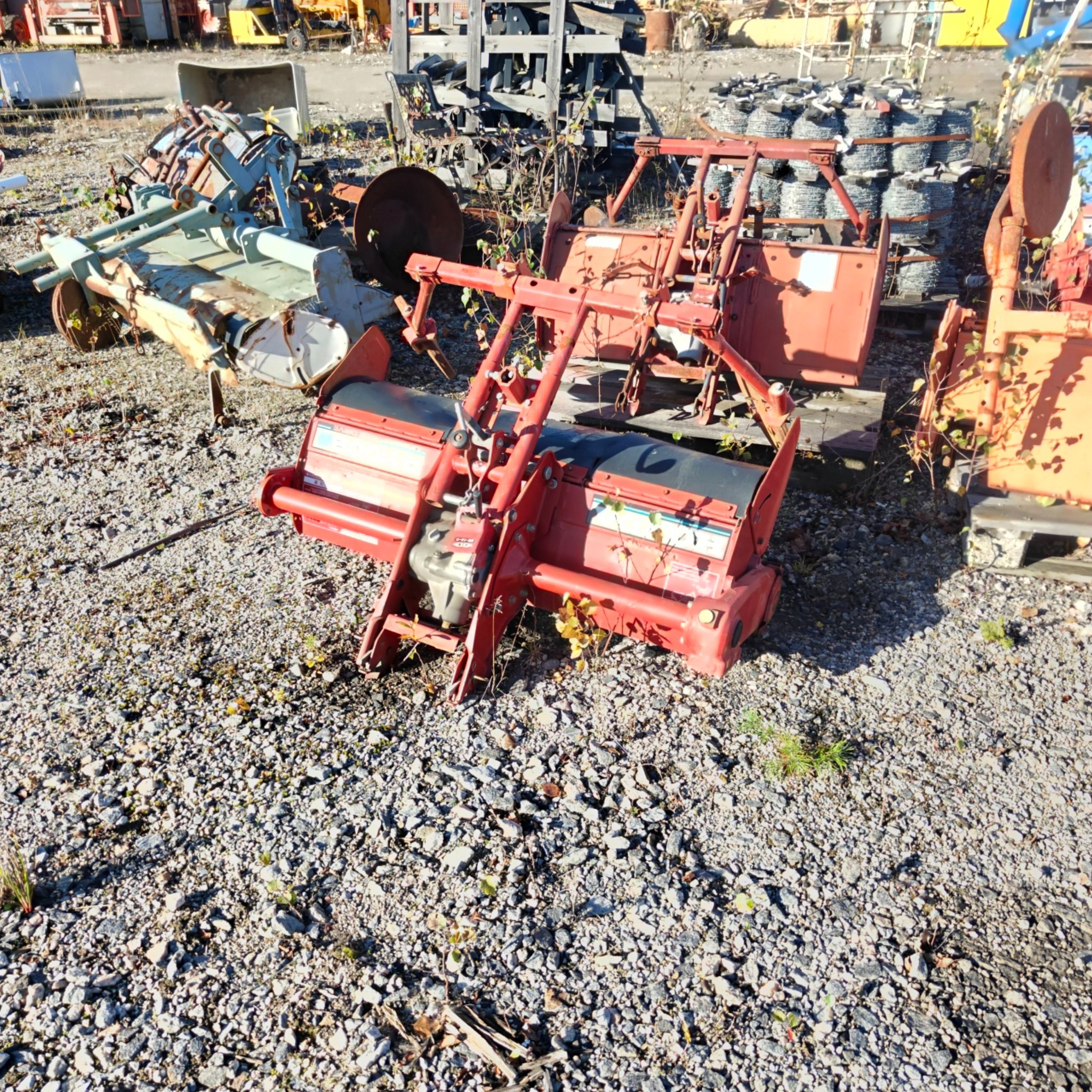 Image 1/4