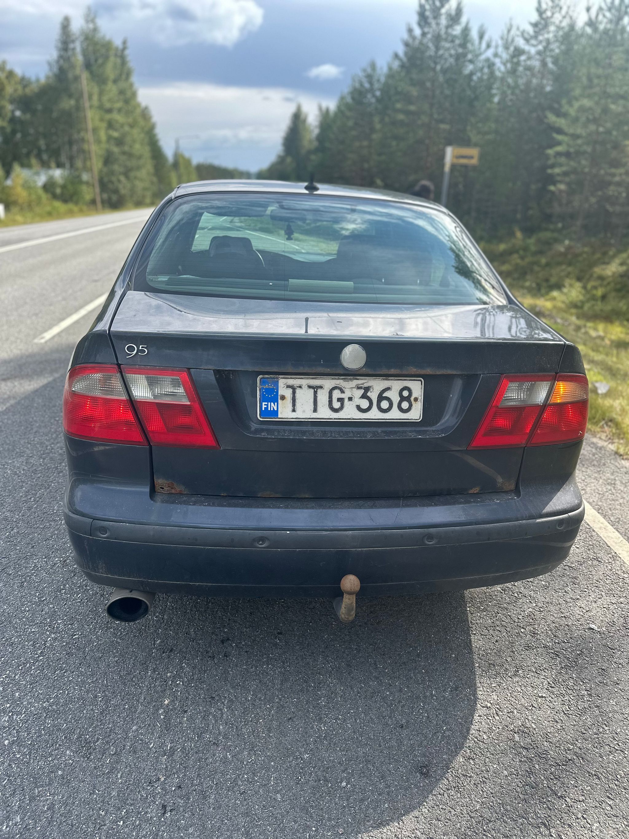 Image 4/10