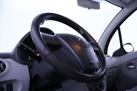 Image 12/22