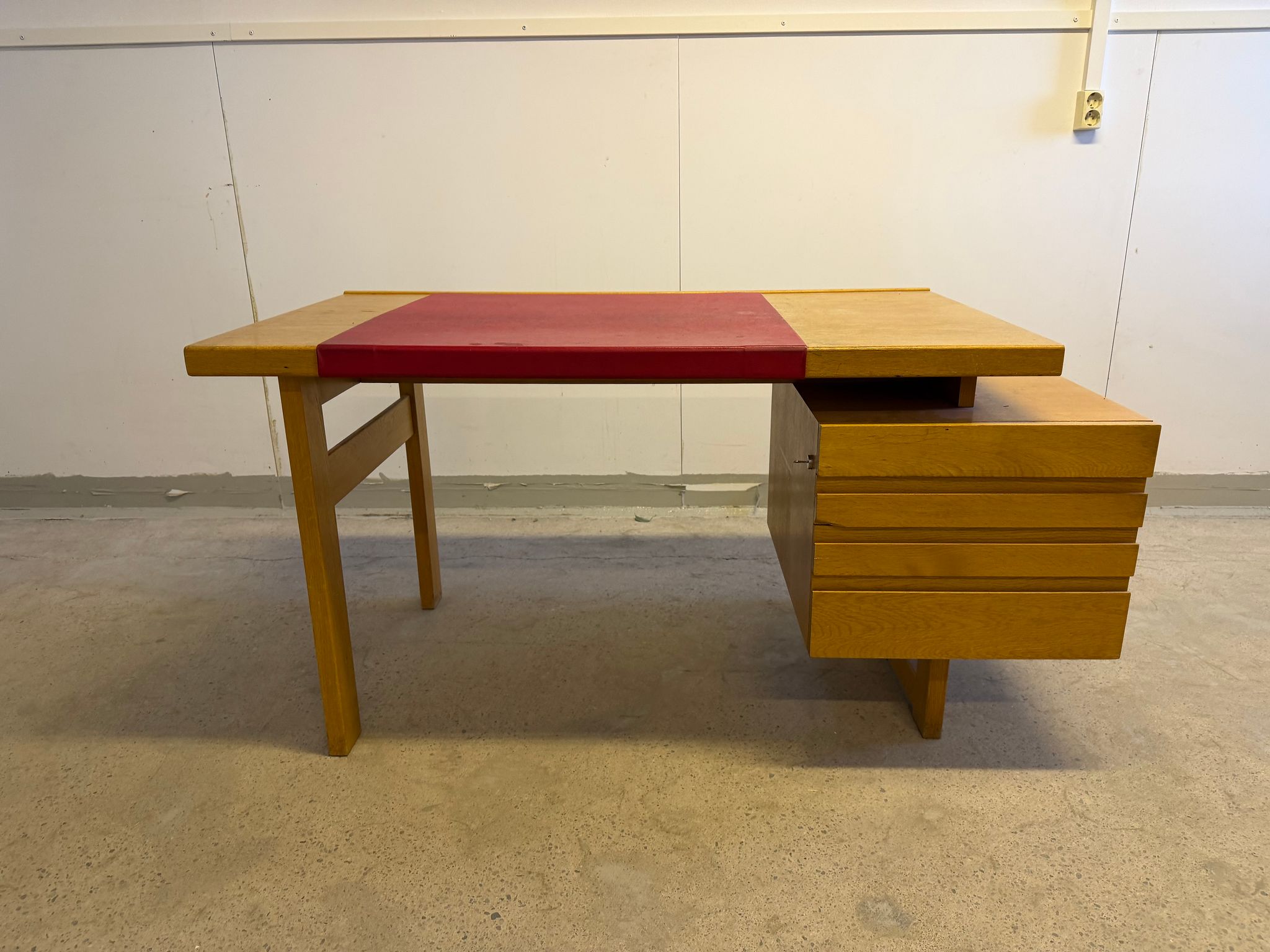 Image 3/19