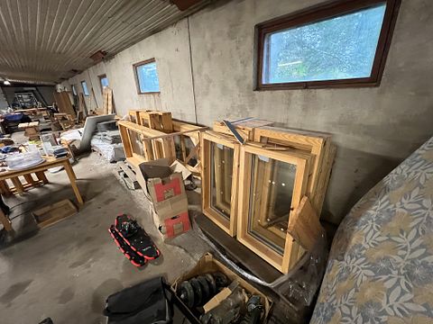 Image 1/21