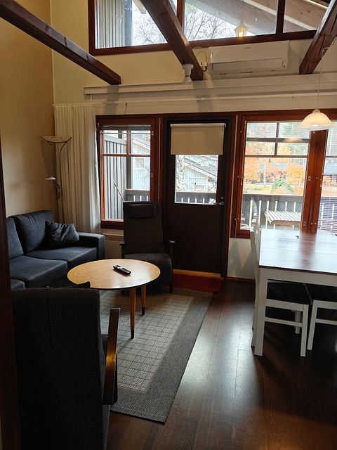 Image 7/15