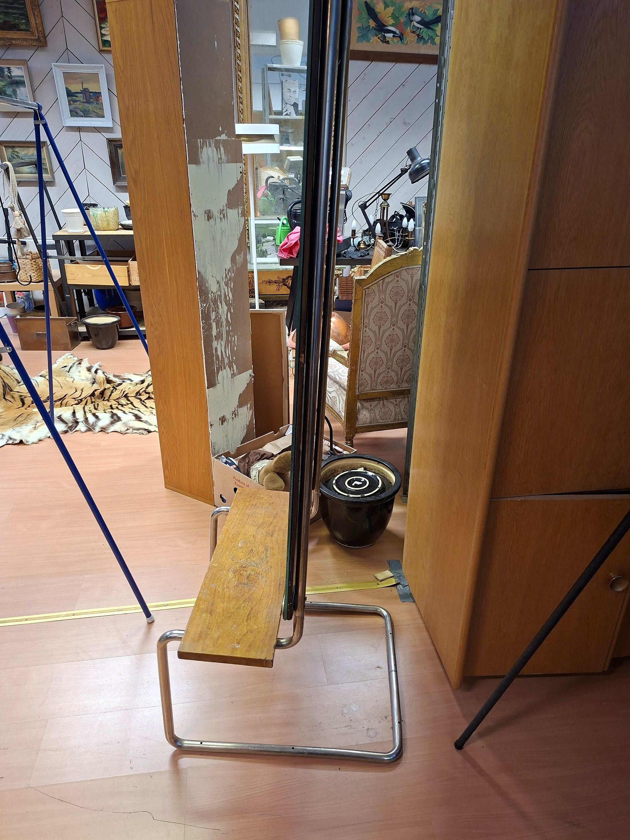 Image 5/8