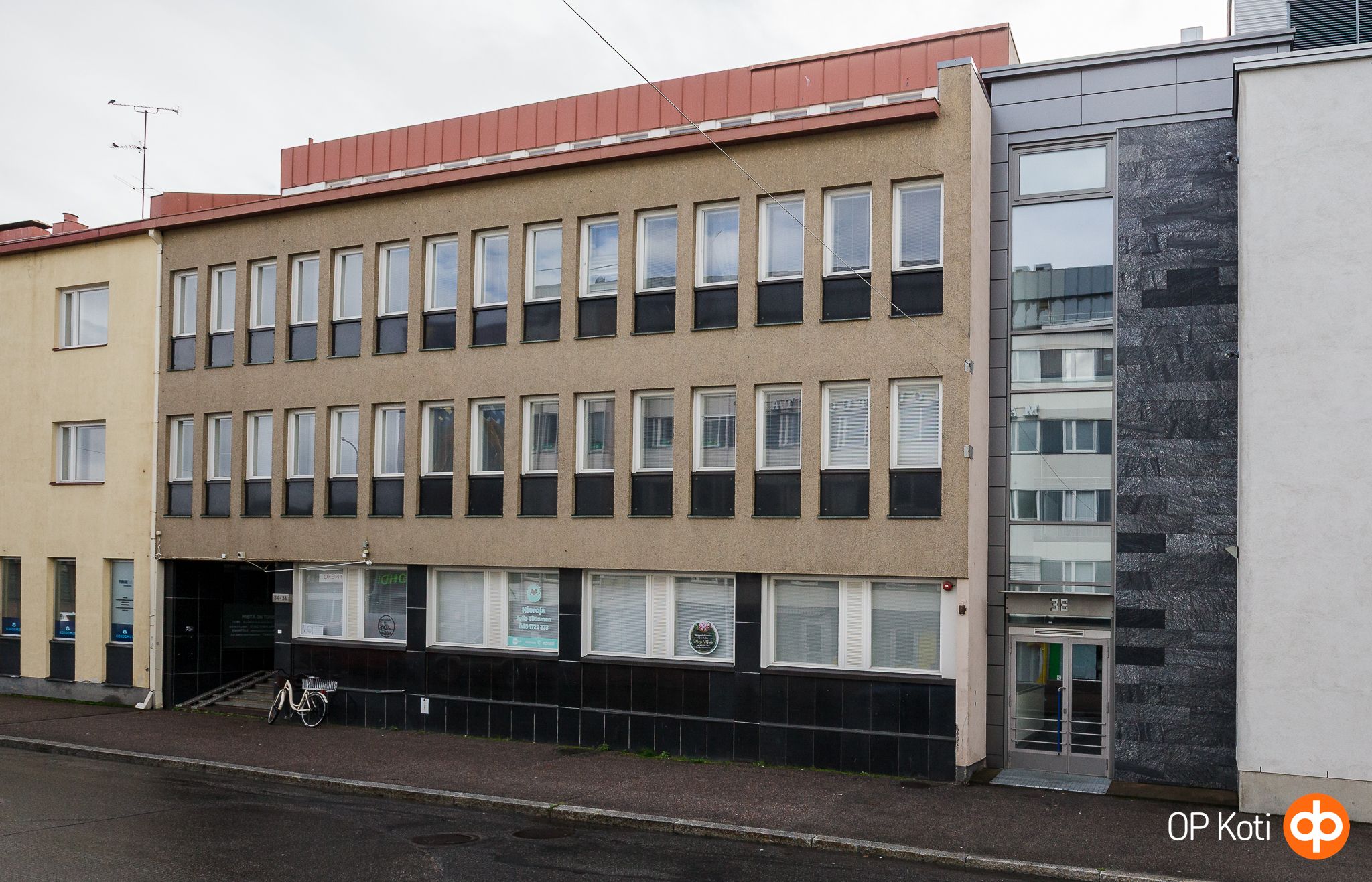 Image 5/6
