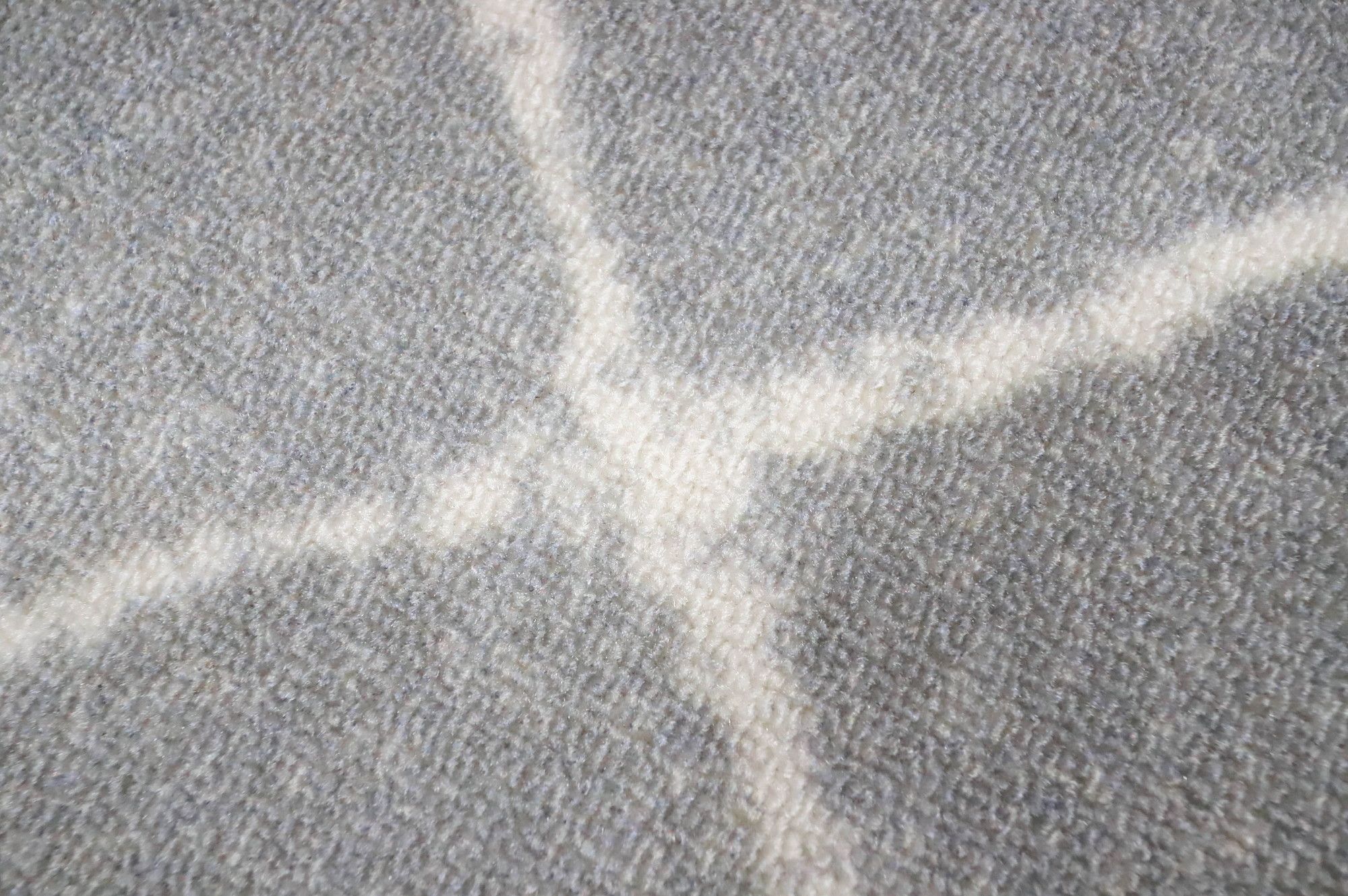 Image 4/8
